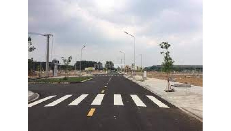 Ngộp lô đất 100m2/400tr Shr năm trong khu trung tâm hành chính Bàu Bàng